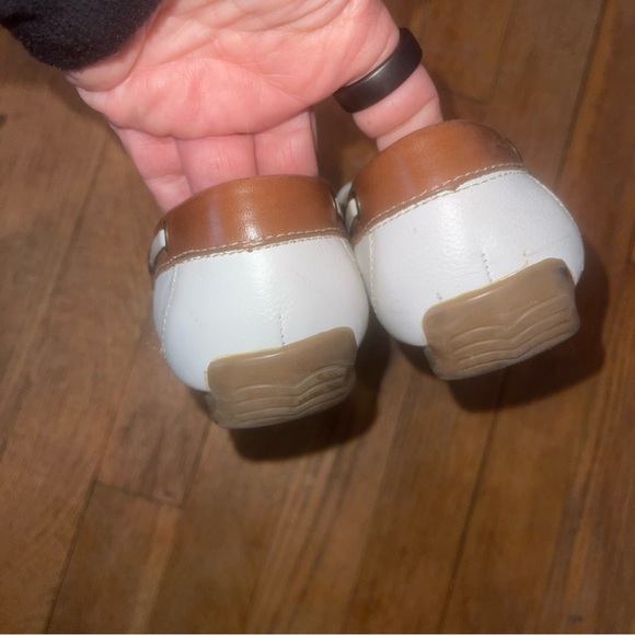 Nine‎ West Loafers White With Brown Leather Women's 7 - Picture 3 of 5